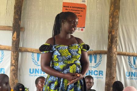 Lilian Dawa sharing her story 